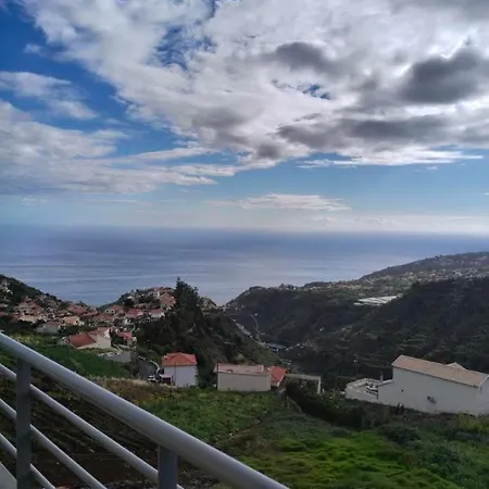 The View House * Ponta do Sol (Madeira)