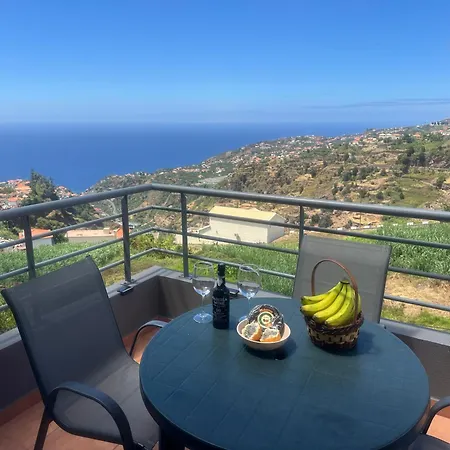 The View House * Ponta do Sol (Madeira)